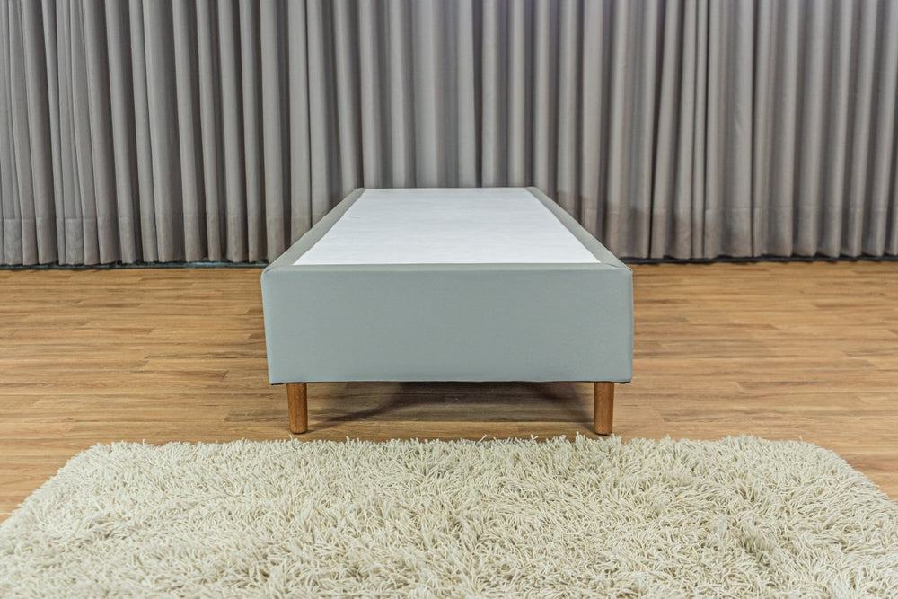Base Box Sommier Plus Tecido Facto Cinza Pés de Madeira Altura 17 cm - Orthocrin